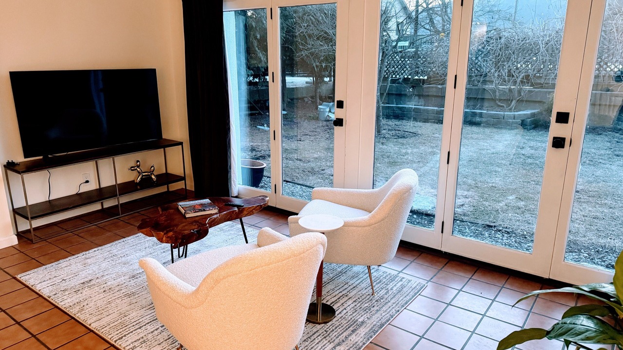 Photo of Livingroom in Garrison