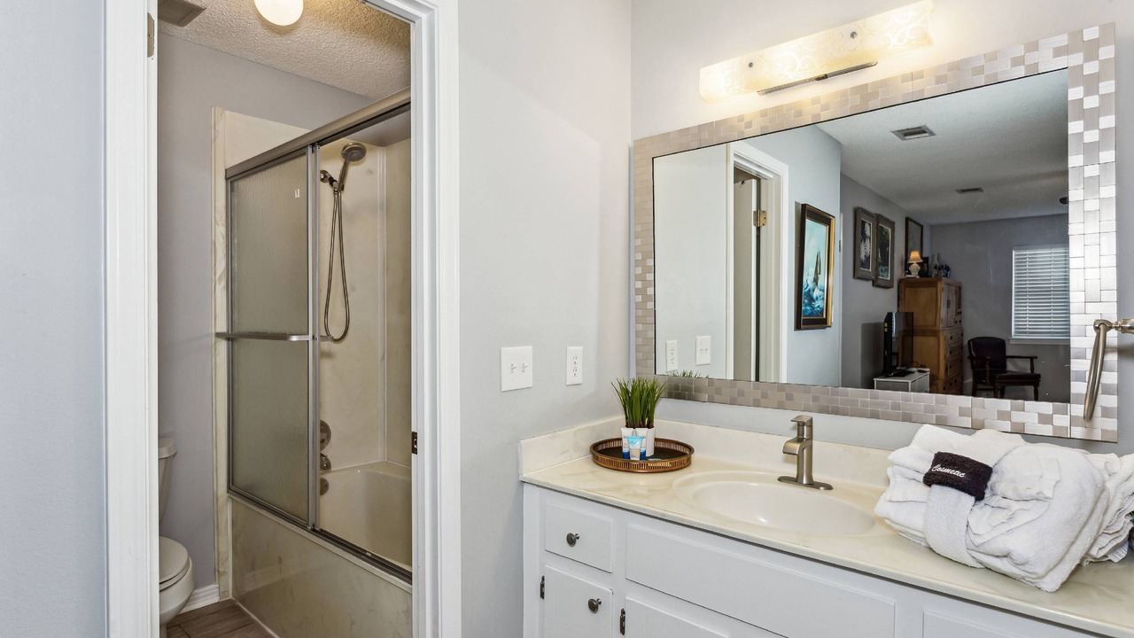 Photo of Bathroom in Ono Island
