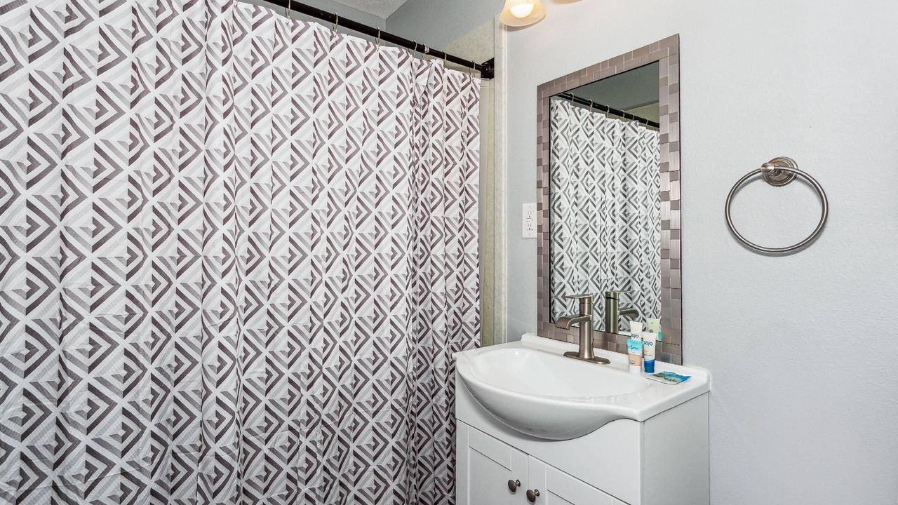 Photo of Bathroom in Ono Island
