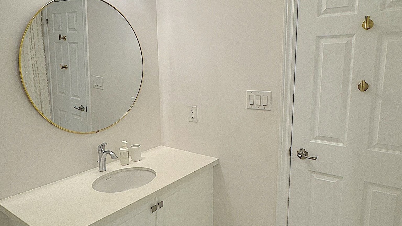 Photo of Bathroom in Oakville