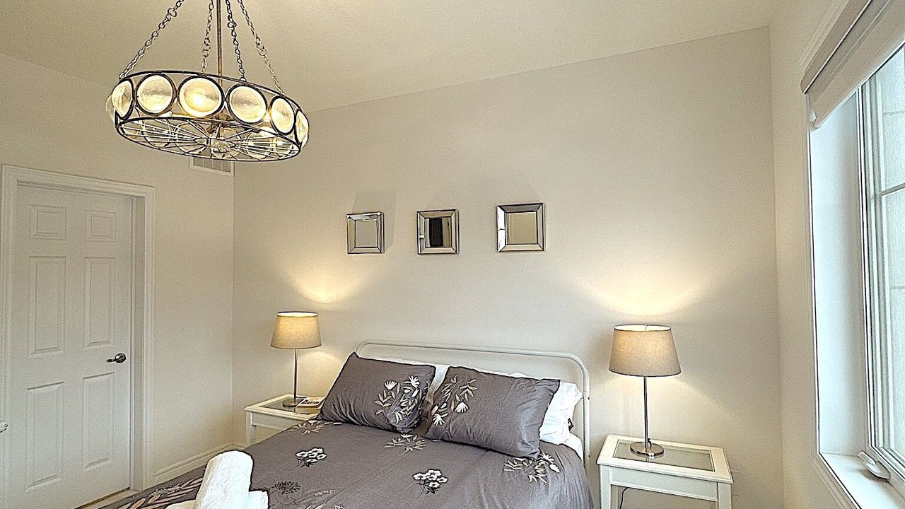 Photo of Bedroom in Oakville