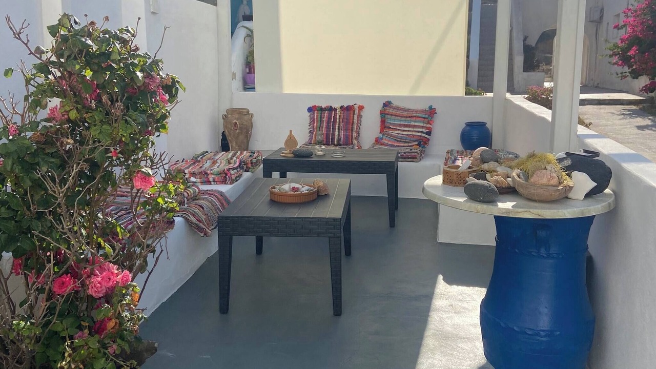Photo of Patio Balcony in Ios