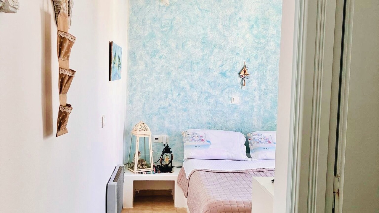 Photo of Bedroom in Ios