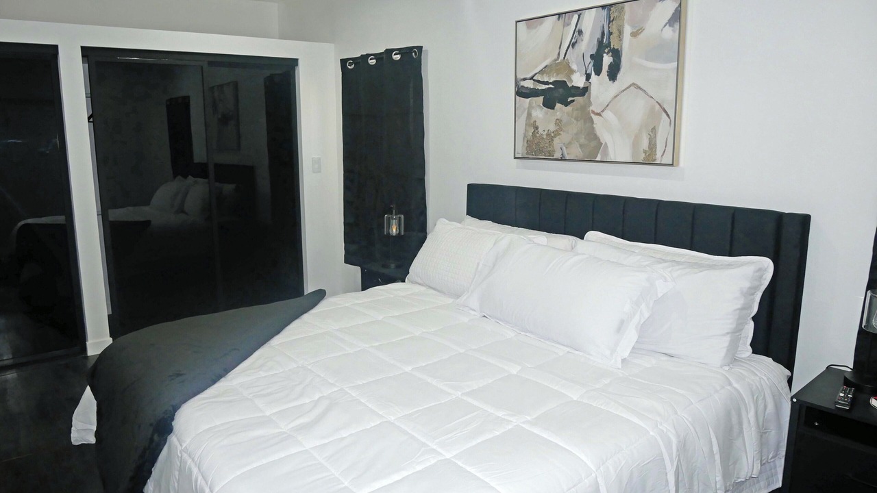 Photo of Bedroom in Mid City