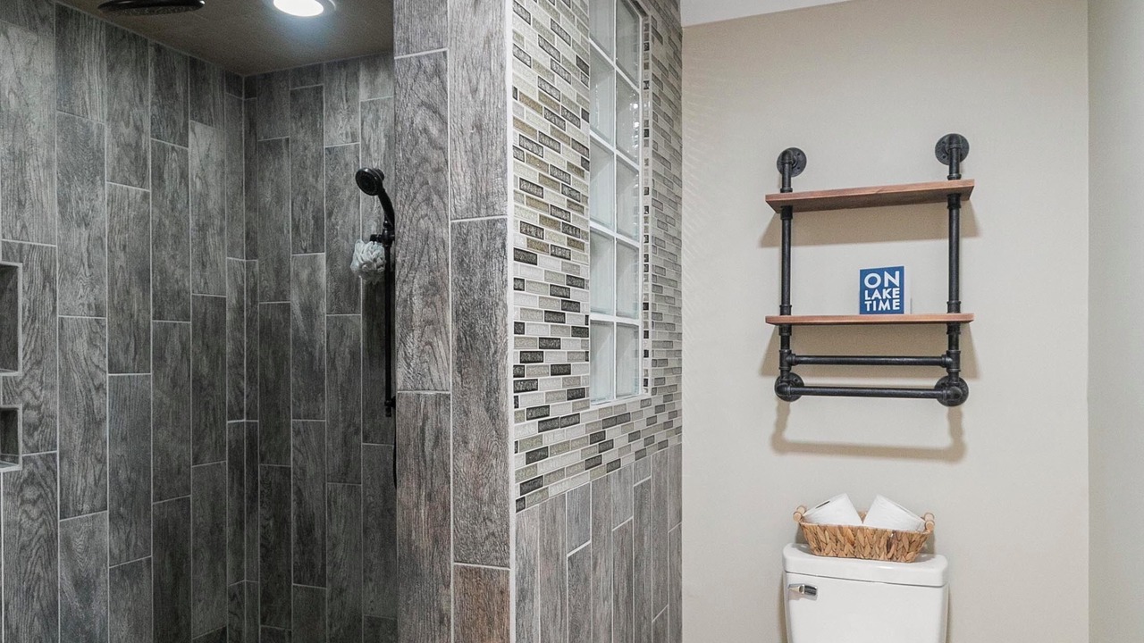 Photo of Bathroom in Shorterville