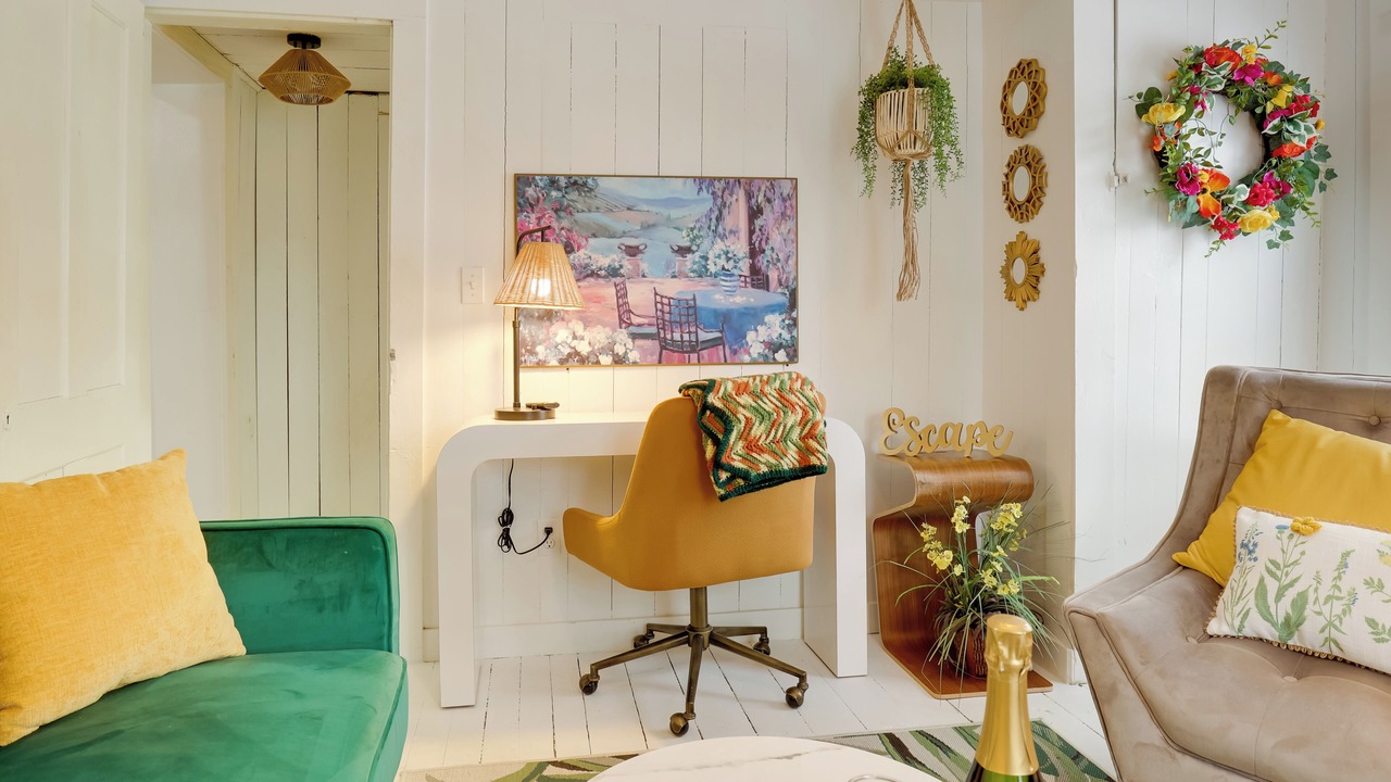 Photo of Livingroom in Hammondsport