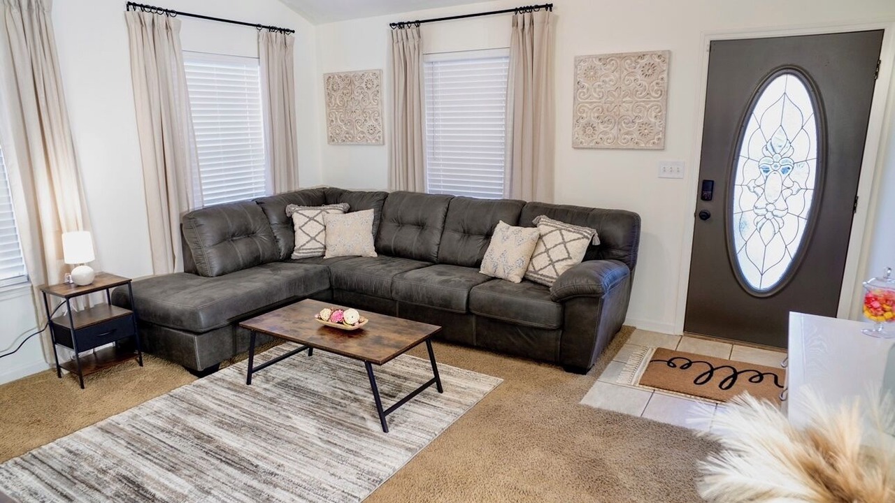 Photo of Livingroom in Bessemer