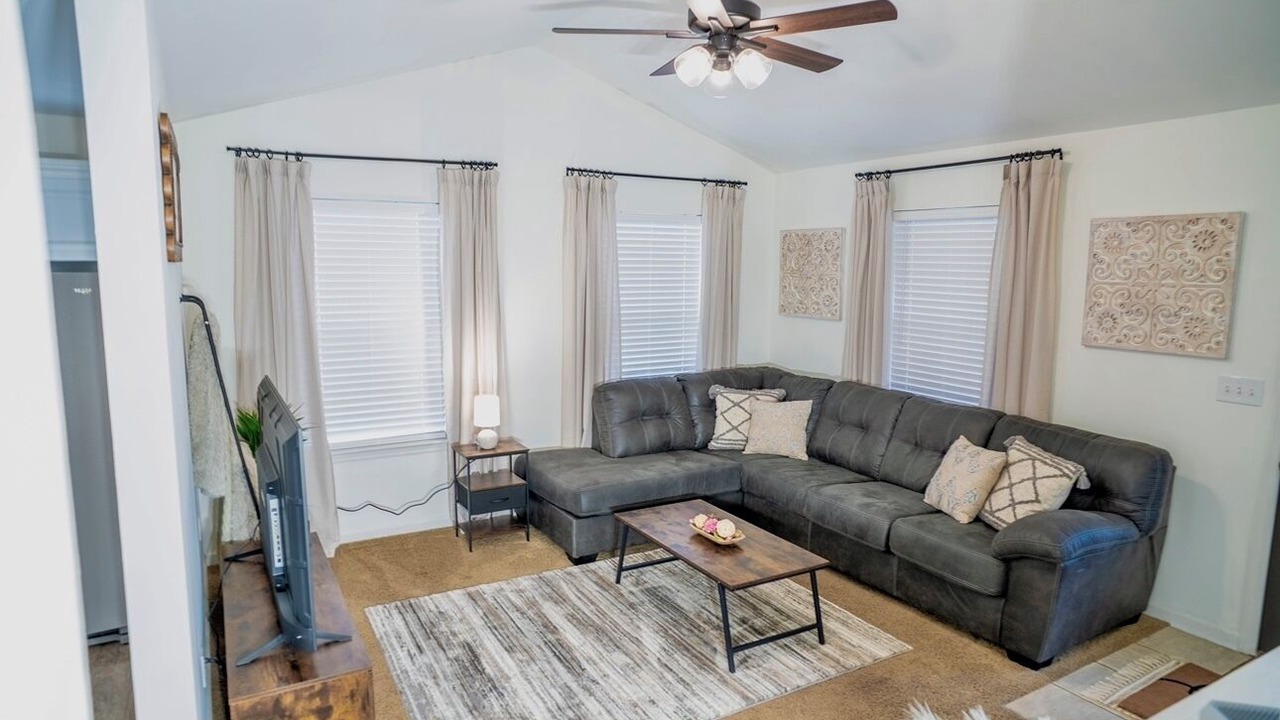Photo of Livingroom in Bessemer