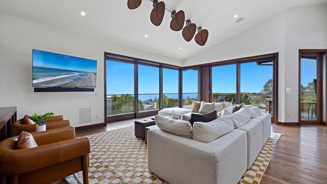 Photo of Bedroom in Del Mar Heights