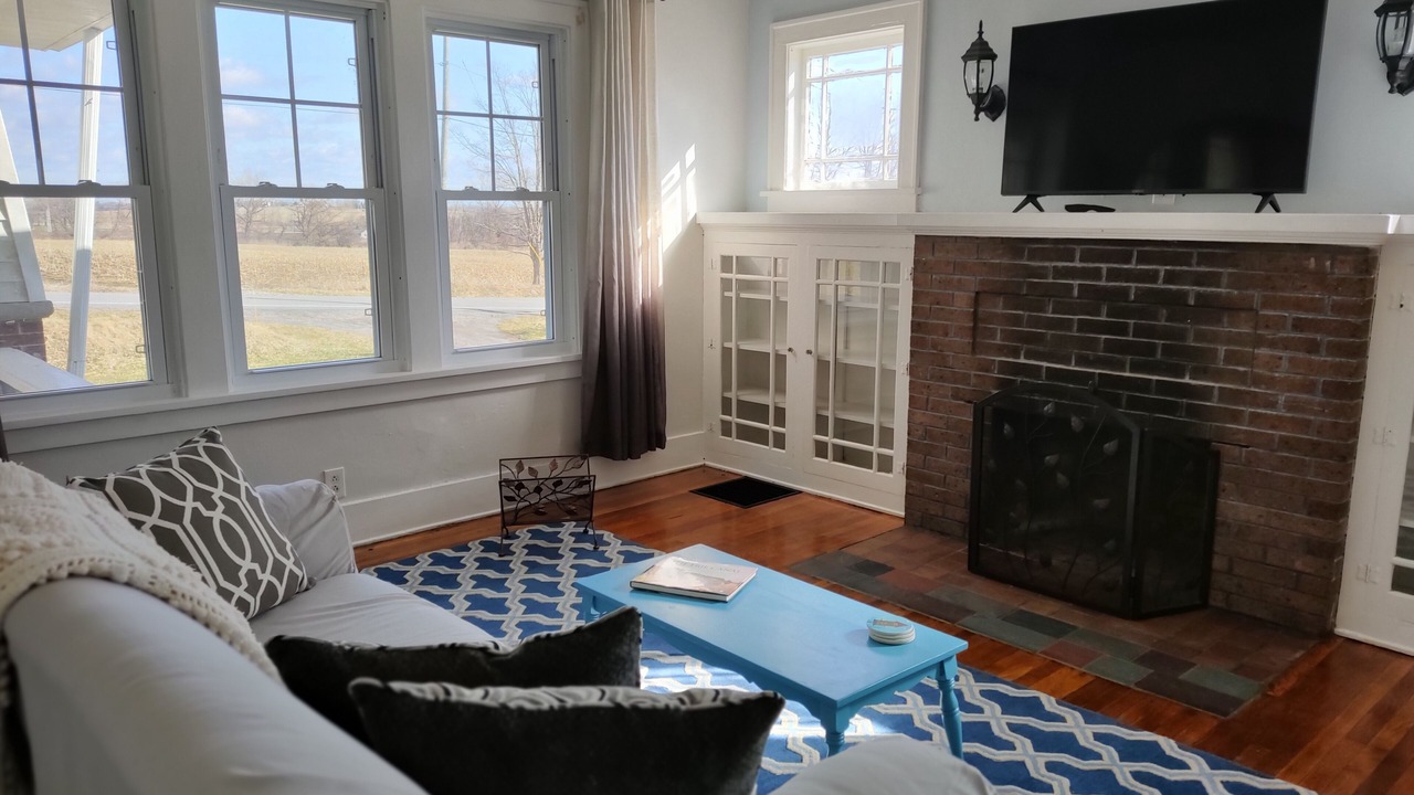 Photo of Livingroom in Holcomb
