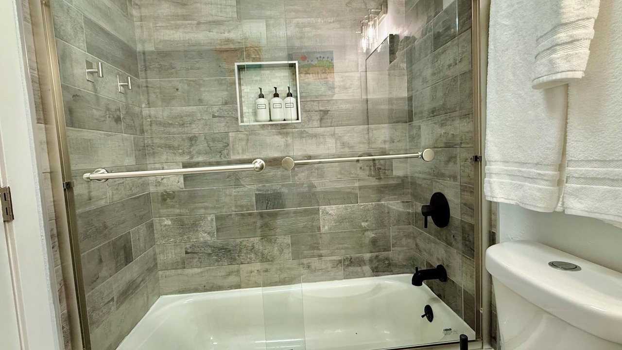 Photo of Bathroom in Palm Valley
