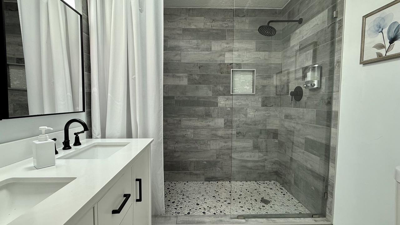 Photo of Bathroom in Palm Valley