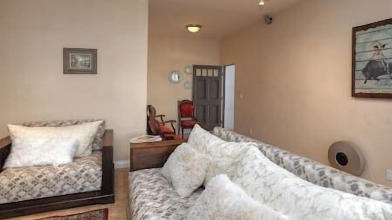 Photo of Livingroom in Oak Park