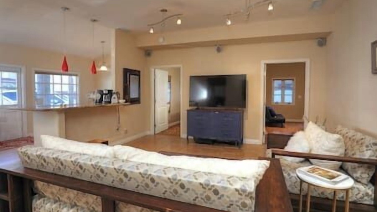 Photo of Livingroom in Oak Park