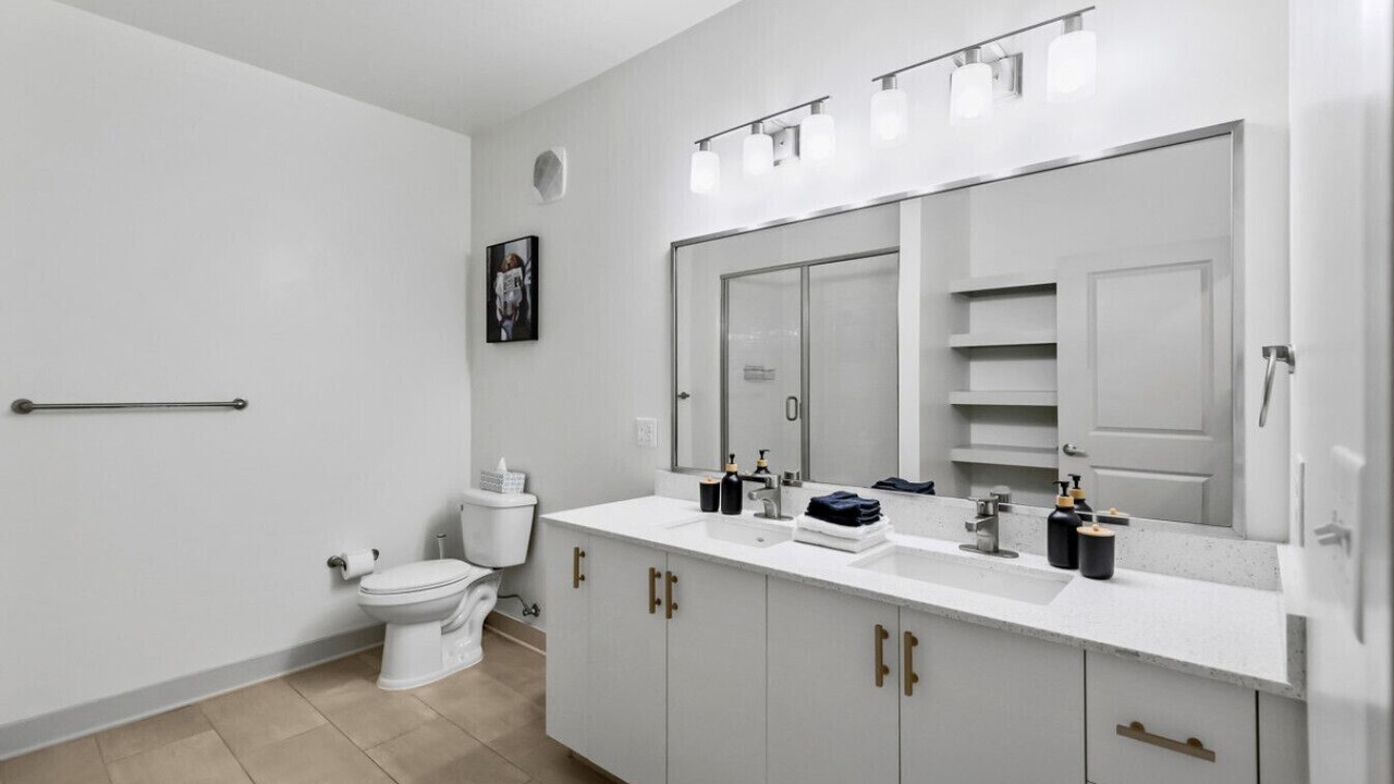 Photo of Bathroom in Forest Park