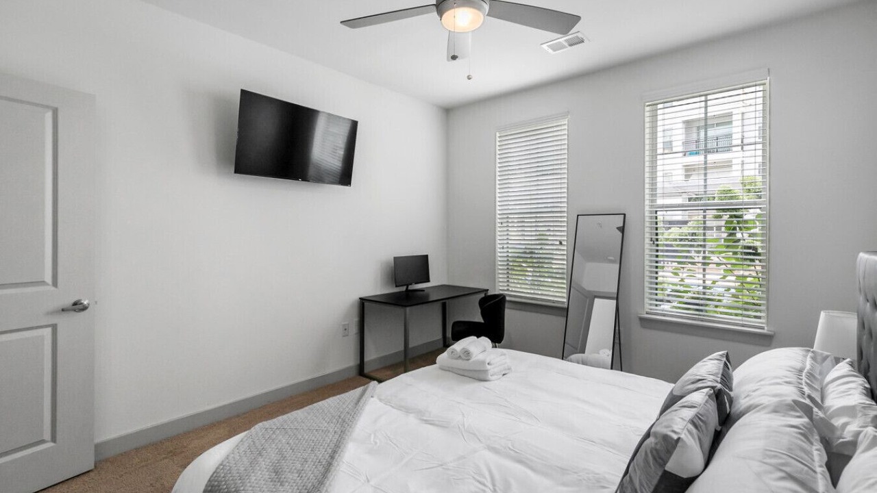 Photo of Bedroom in Forest Park