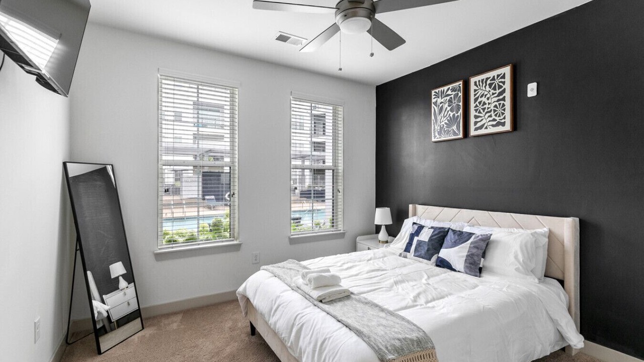 Photo of Bedroom in Forest Park