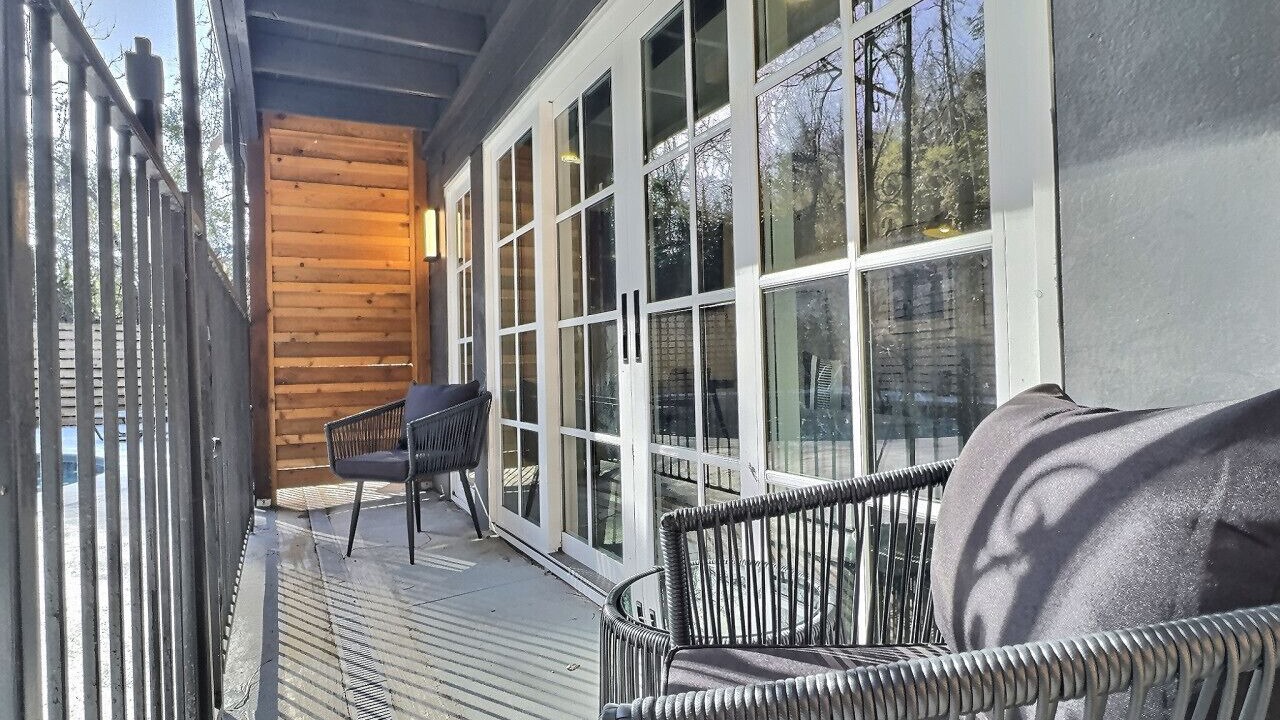 Photo of Patio Balcony in Redmont Park