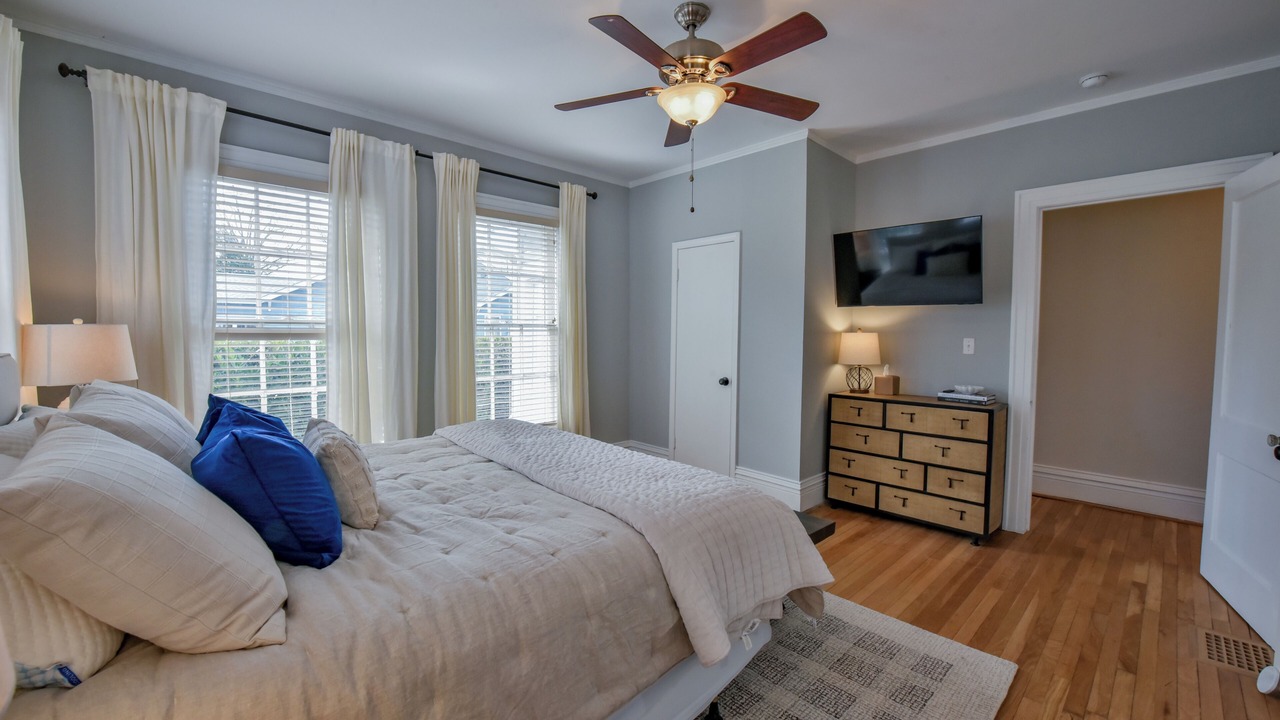 Photo of Bedroom in Tuscaloosa
