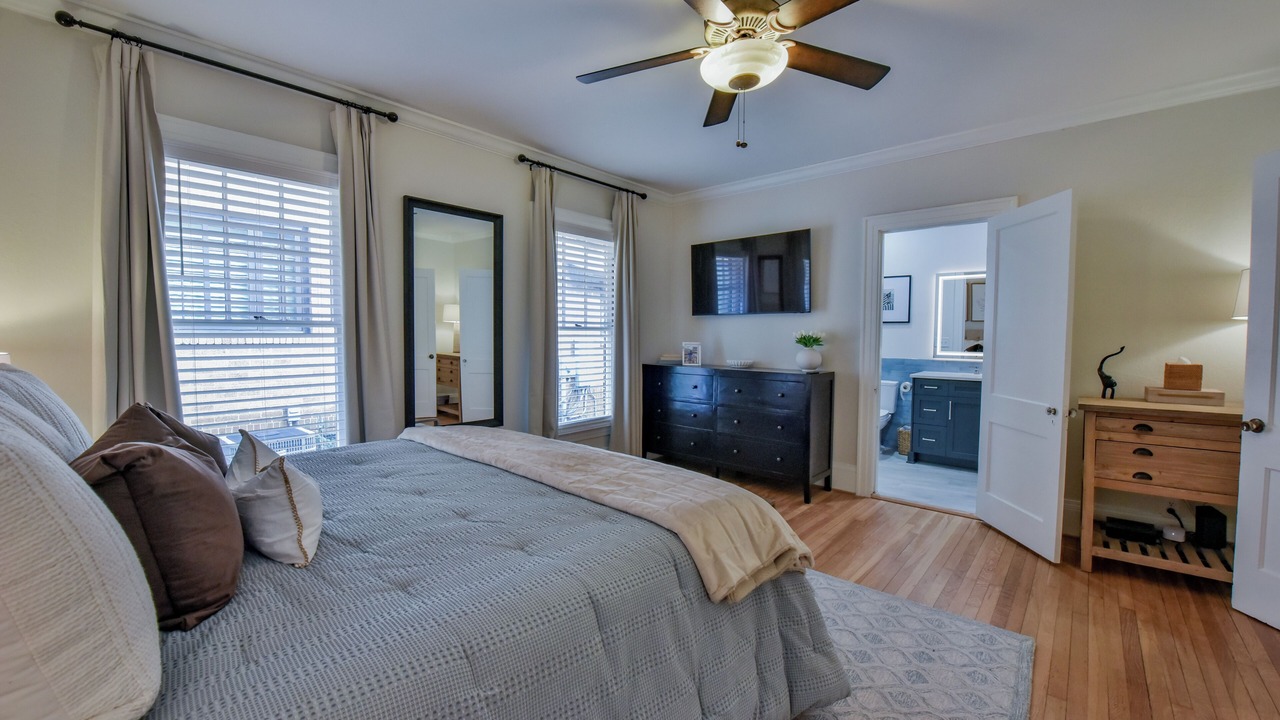 Photo of Bedroom in Tuscaloosa