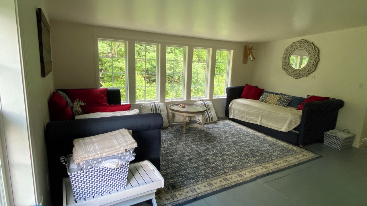 Photo of Livingroom in Ashville