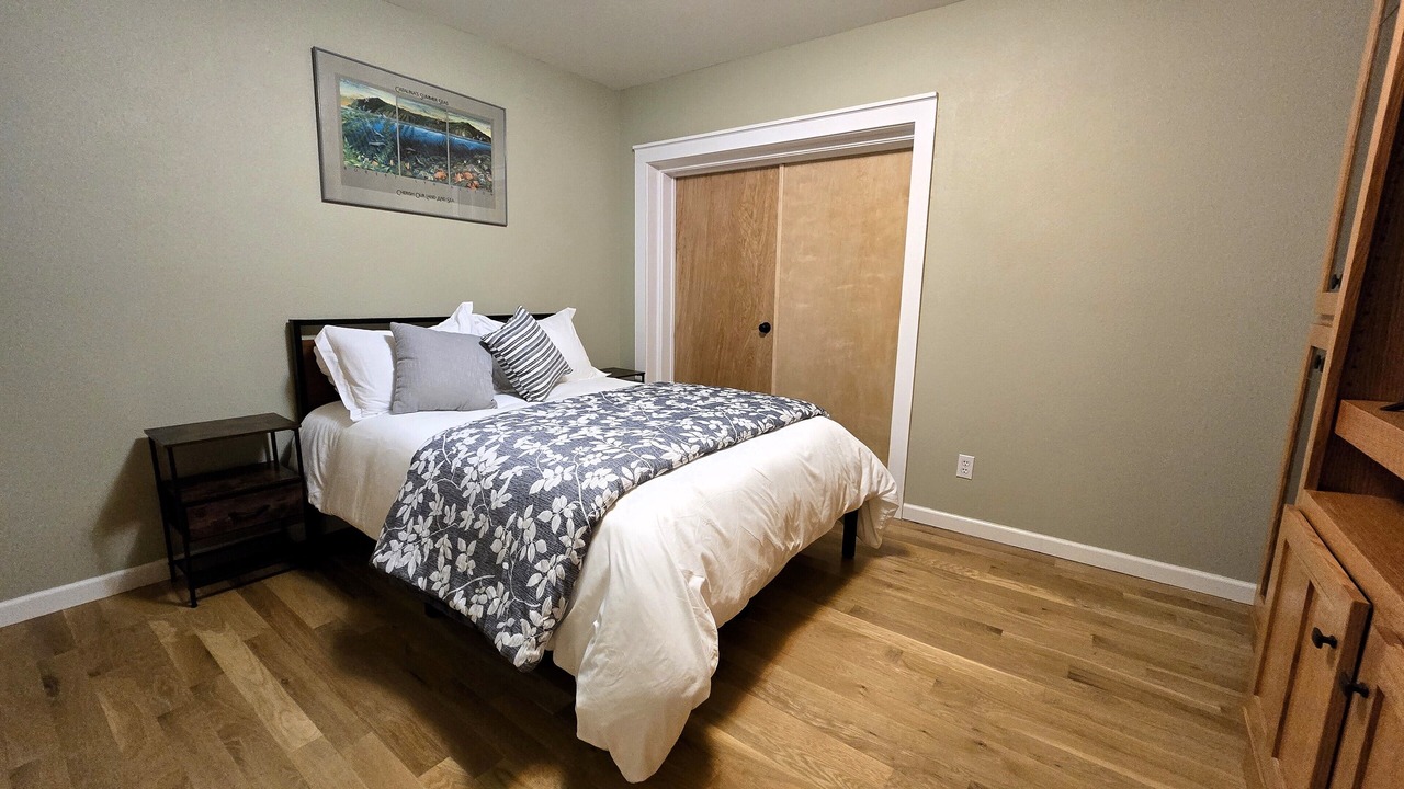 Photo of Bedroom in Crescent City North