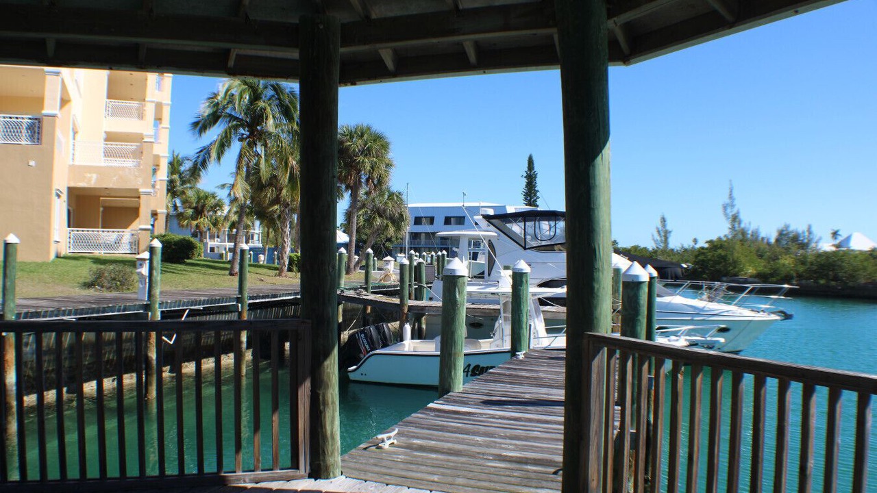 Photo of Others in Bahamas Terrace