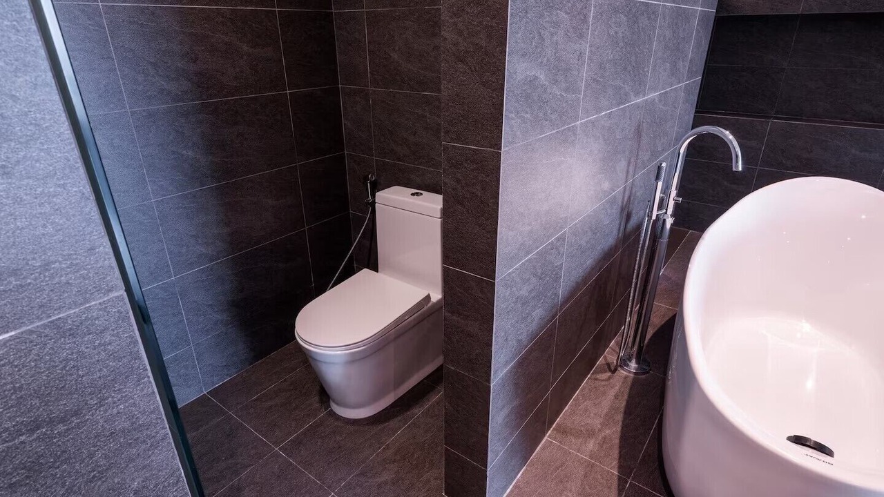 Photo of Bathroom in Tay Ho