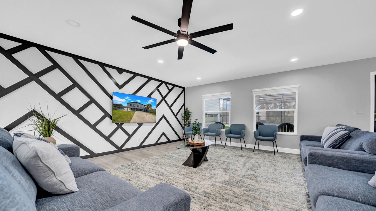 Photo of Livingroom in Lutz