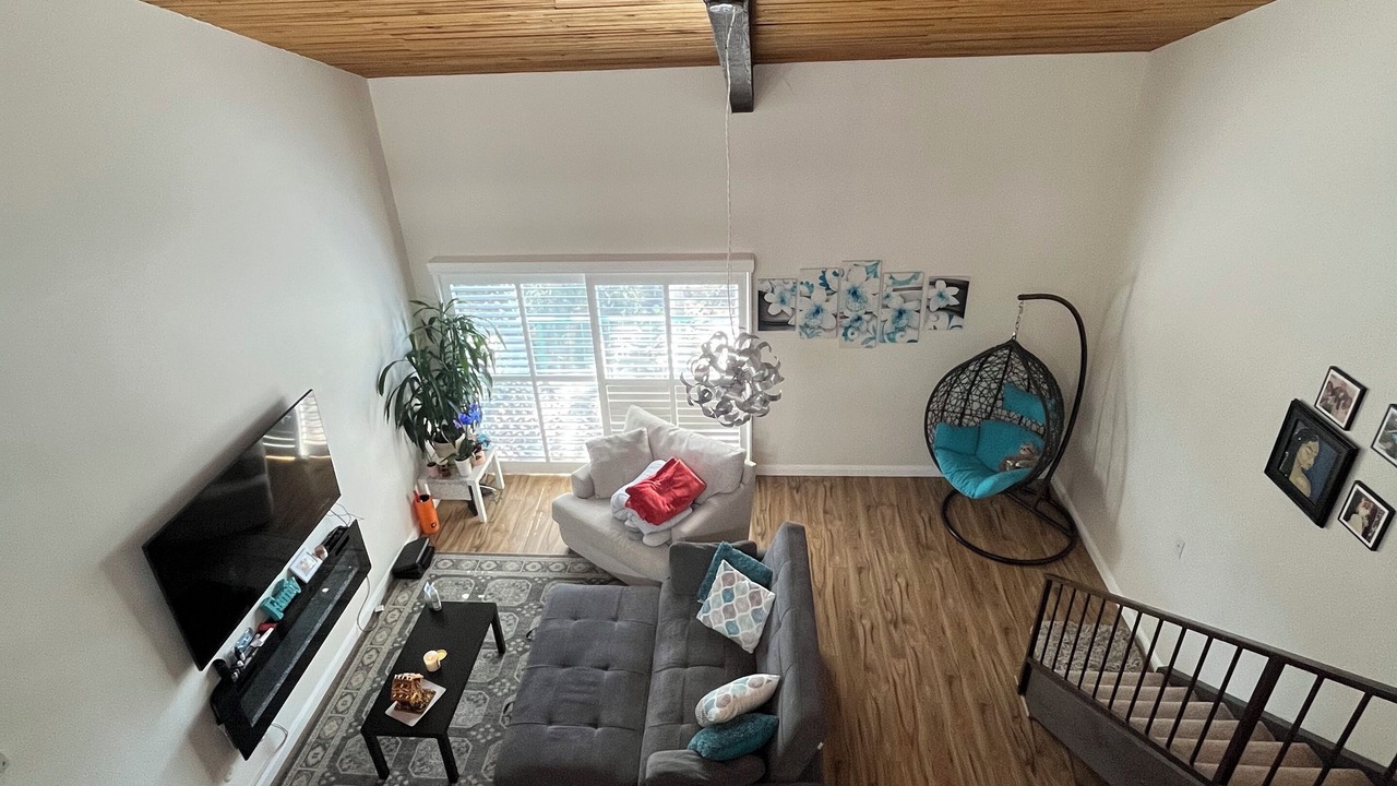 Photo of Livingroom in Encino