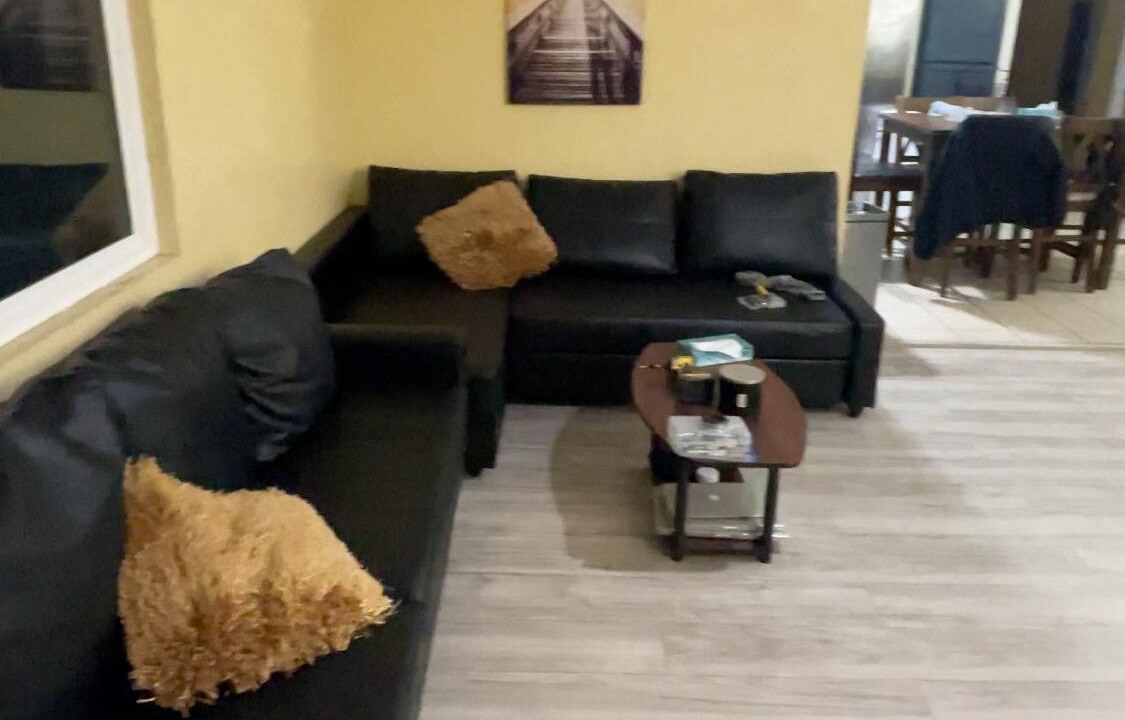 Photo of Livingroom in Anaheim Colony Historic District