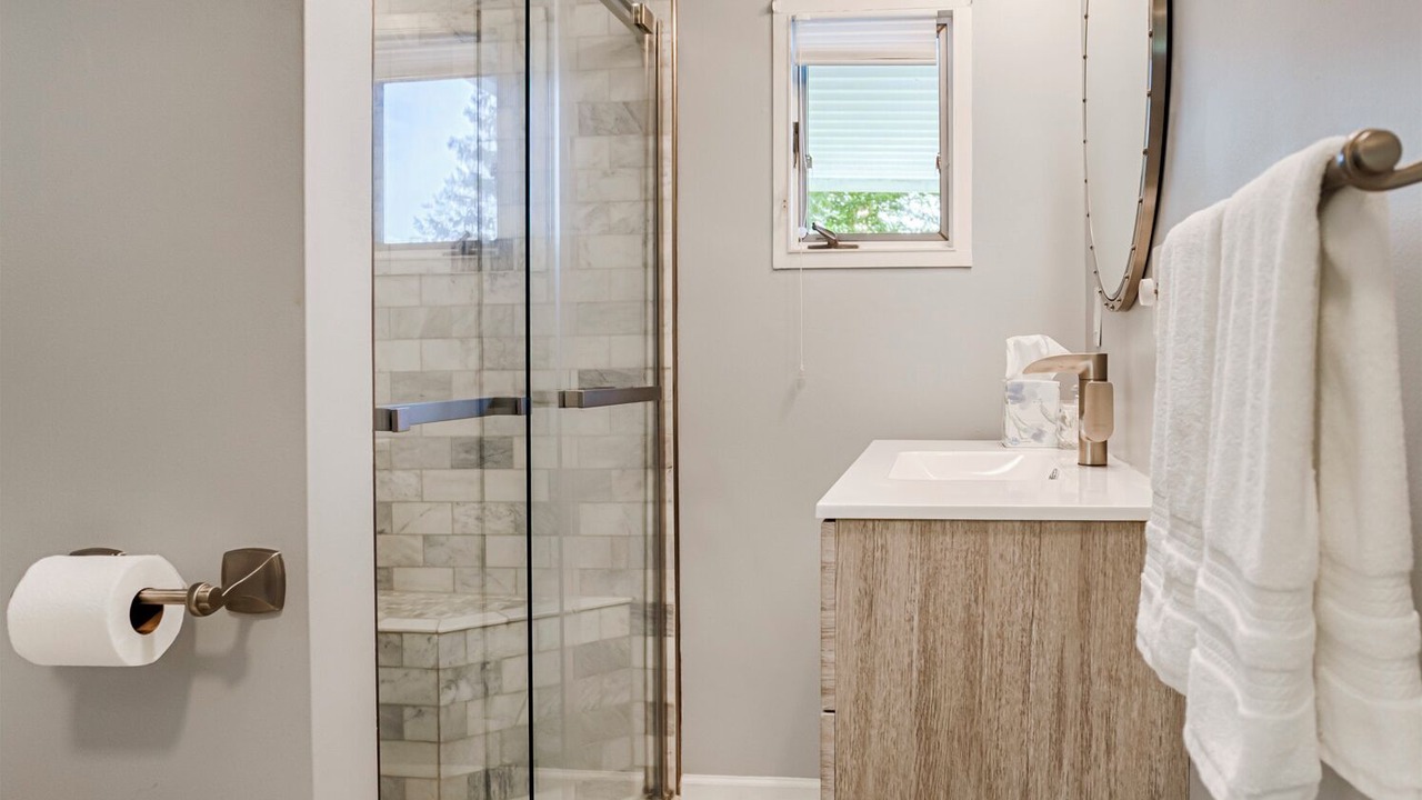 Photo of Bathroom in Valois