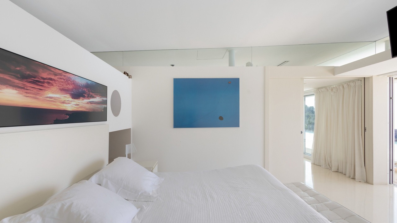 Photo of Bedroom in Quint Mar