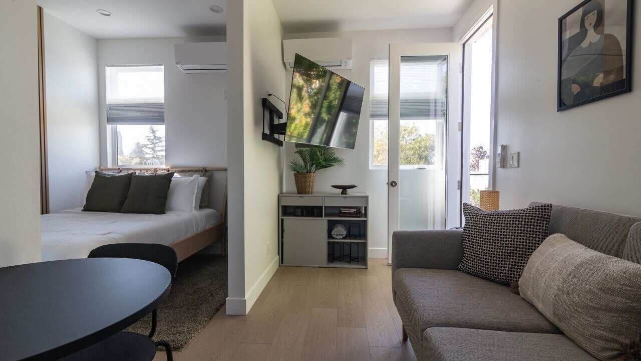Photo of Livingroom in NoHo Arts District