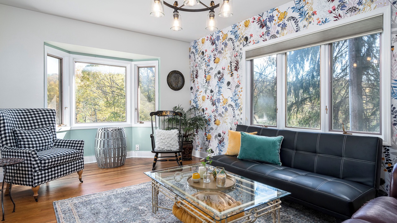 Photo of Livingroom in Perinton