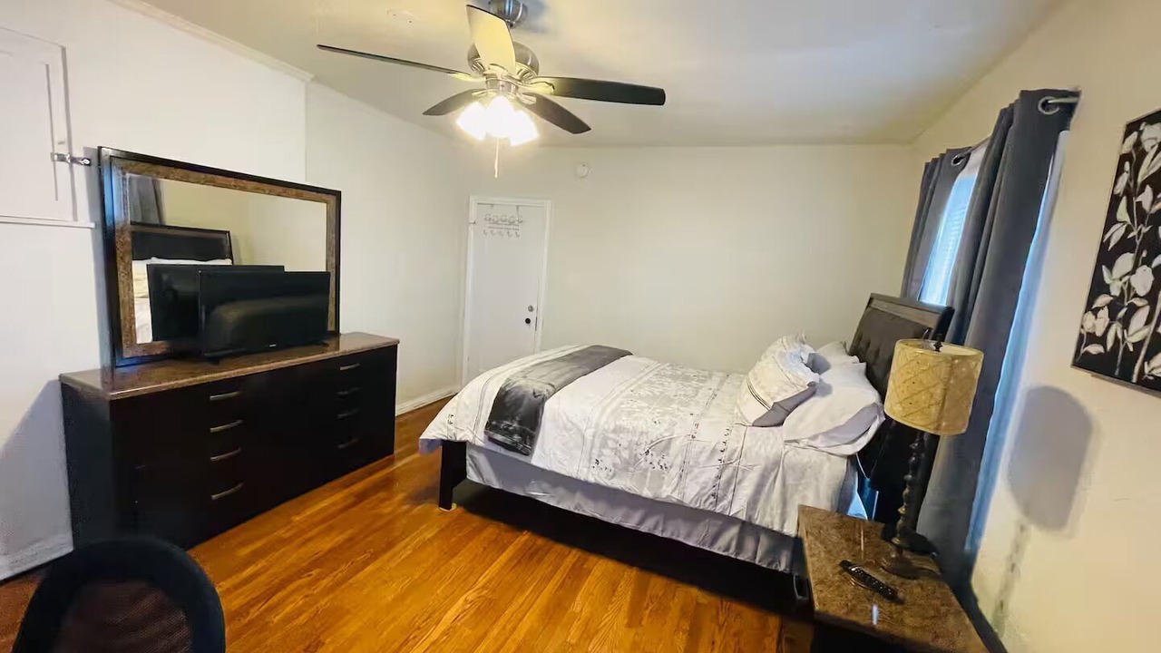 Photo of Bedroom in View Park-Windsor Hills