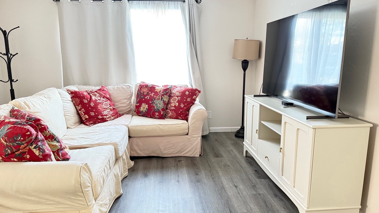 Photo of Livingroom in Callender