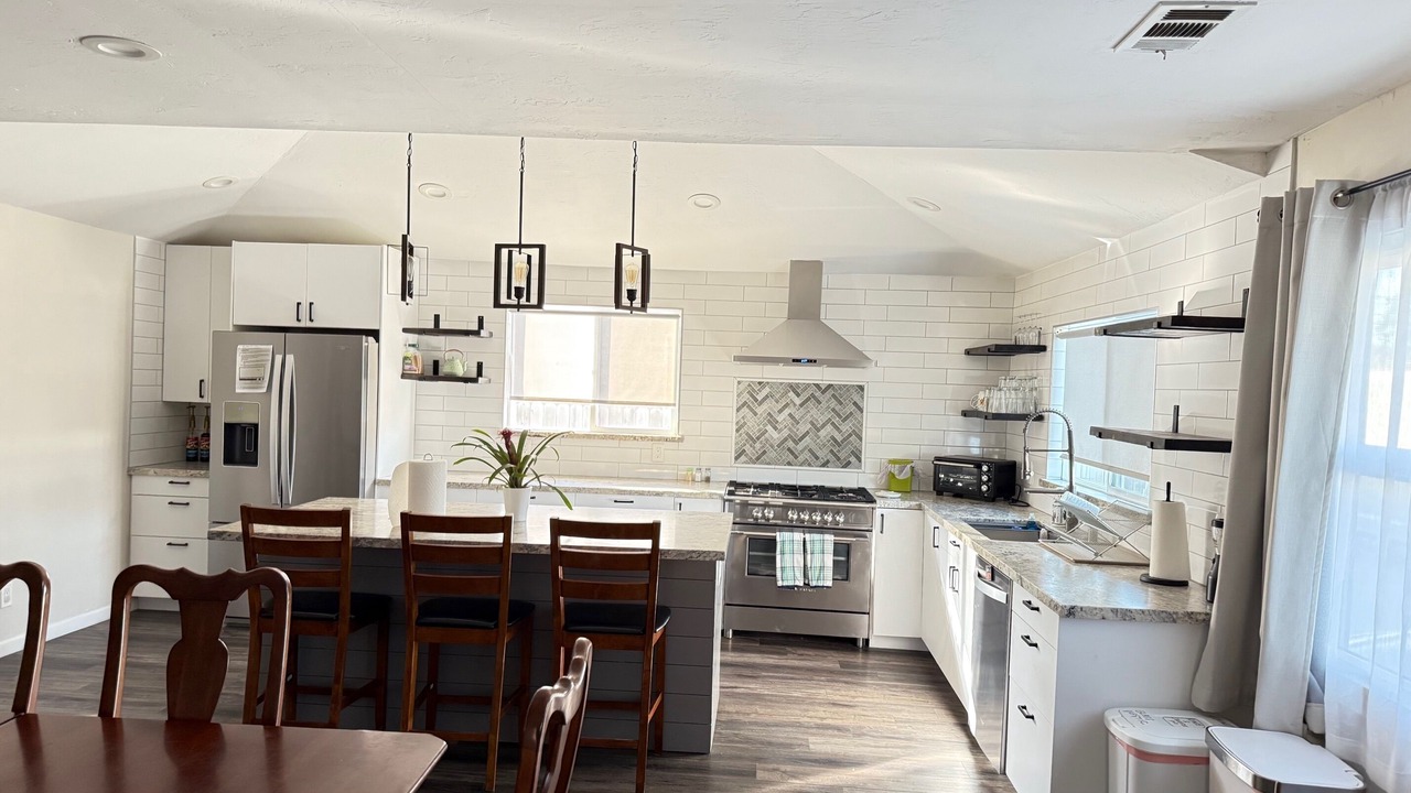 Photo of Kitchen in Callender