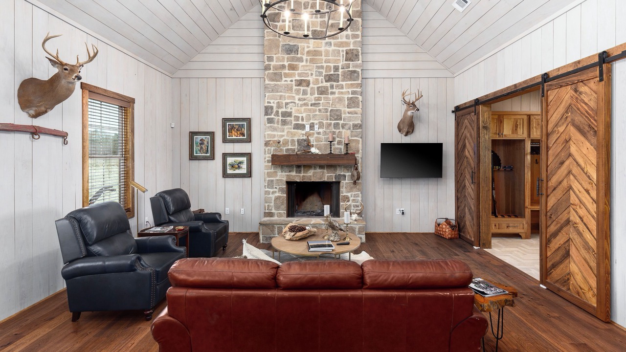 Photo of Livingroom in Union Springs