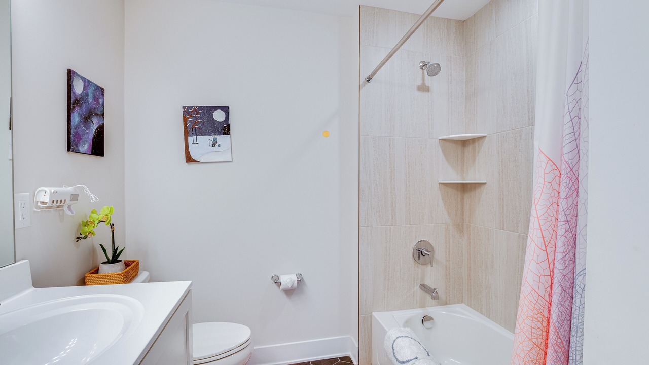 Photo of Bathroom in Rockaway