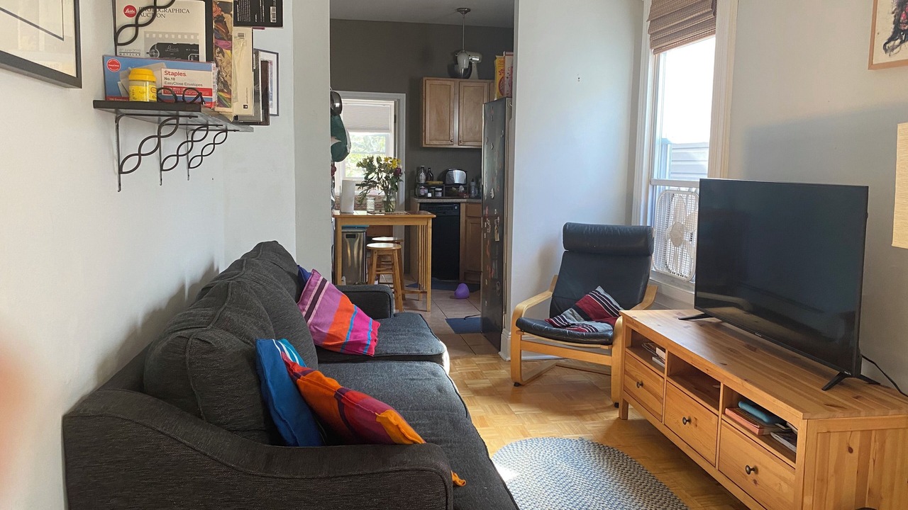 Photo of Livingroom in McGinley Square