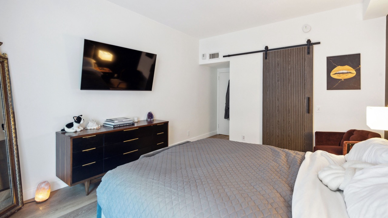 Photo of Bedroom in Hollywood