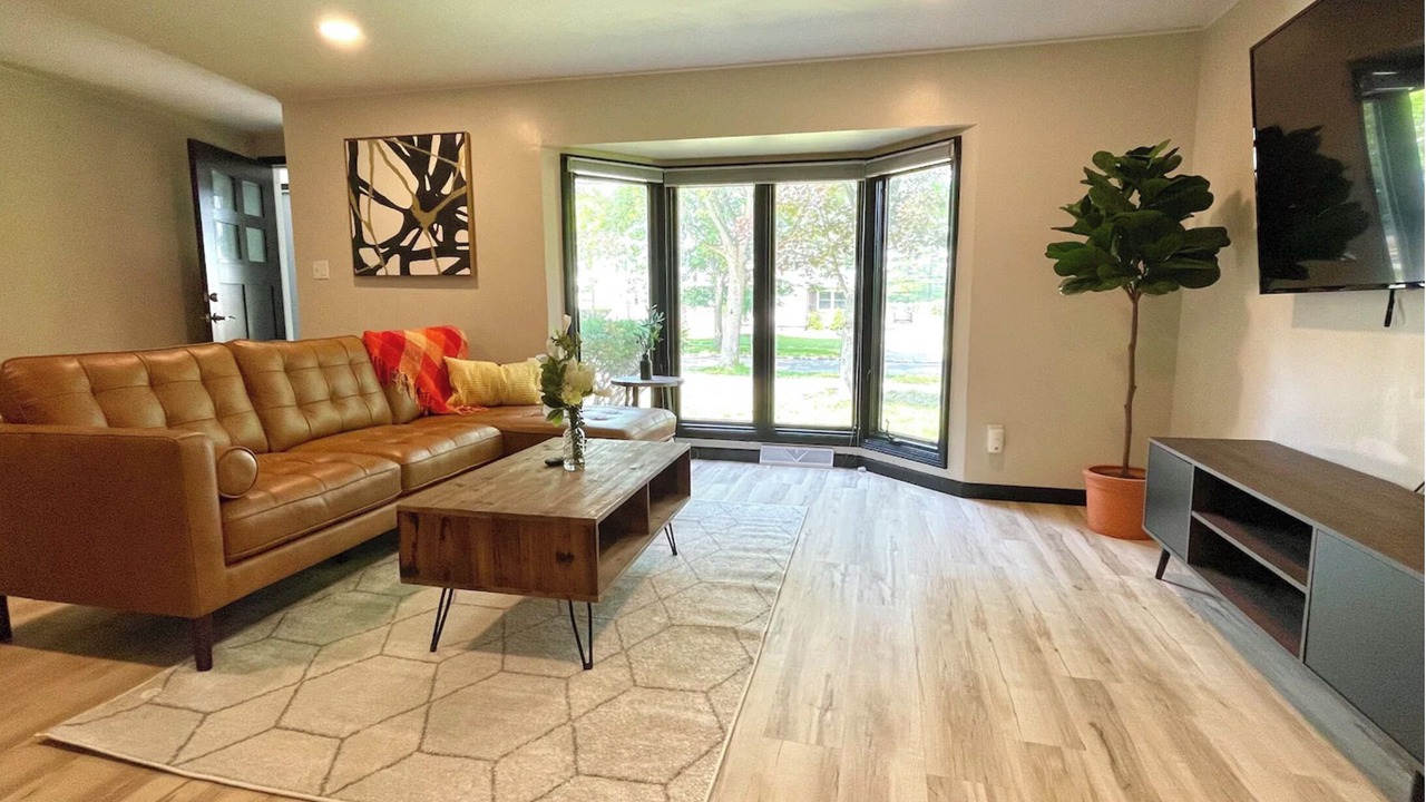 Photo of Livingroom in Amherst