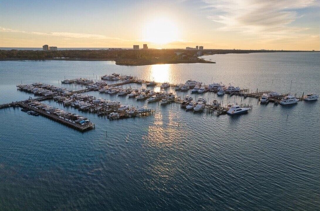 Photo of Others in Baytowne Wharf