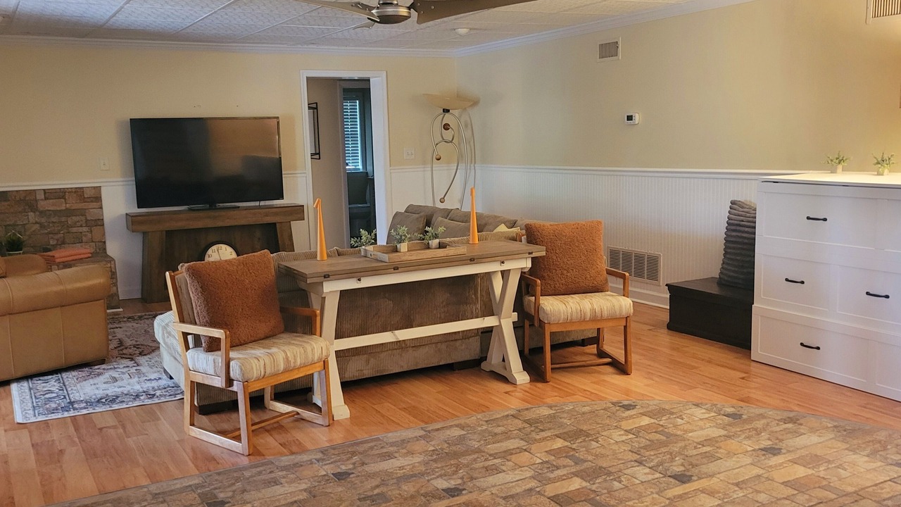 Photo of Livingroom in Martinsville