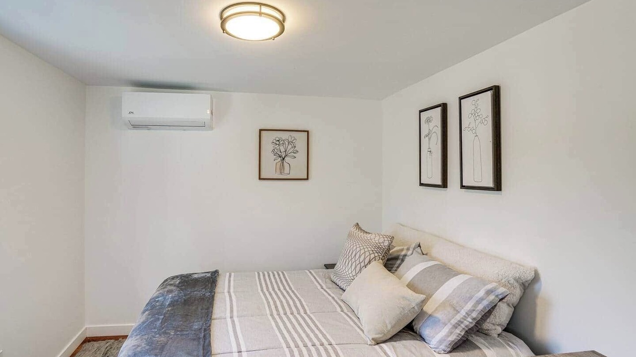 Photo of Bedroom in West Saugerties