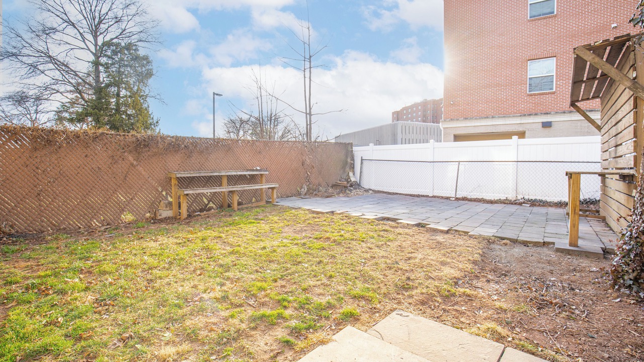 Photo of Patio Balcony in East Orange
