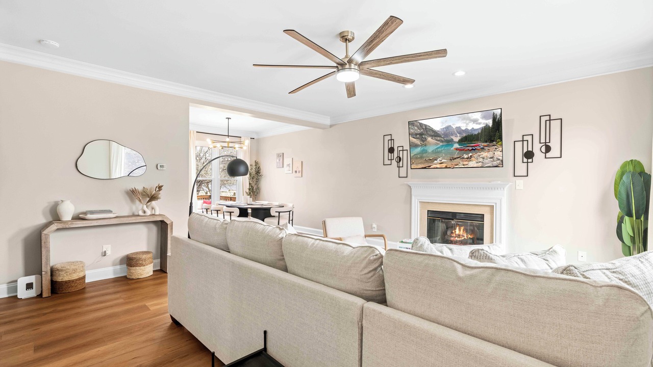 Photo of Livingroom in Northeast Raleigh
