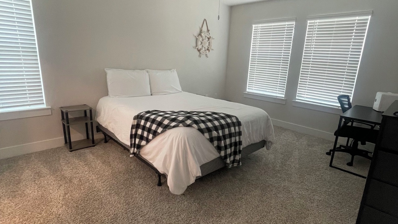 Photo of Bedroom in Pine Forest