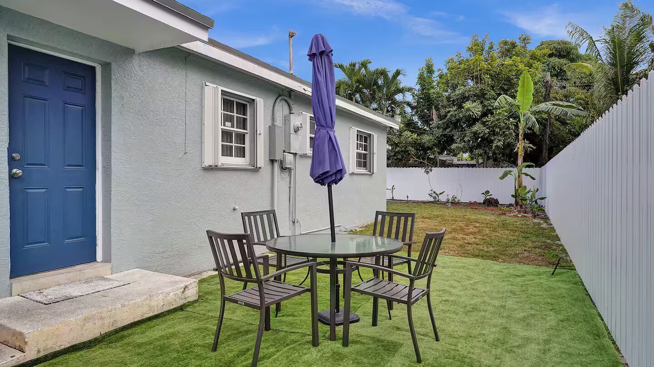 Photo of Outdoor in Golden Glades